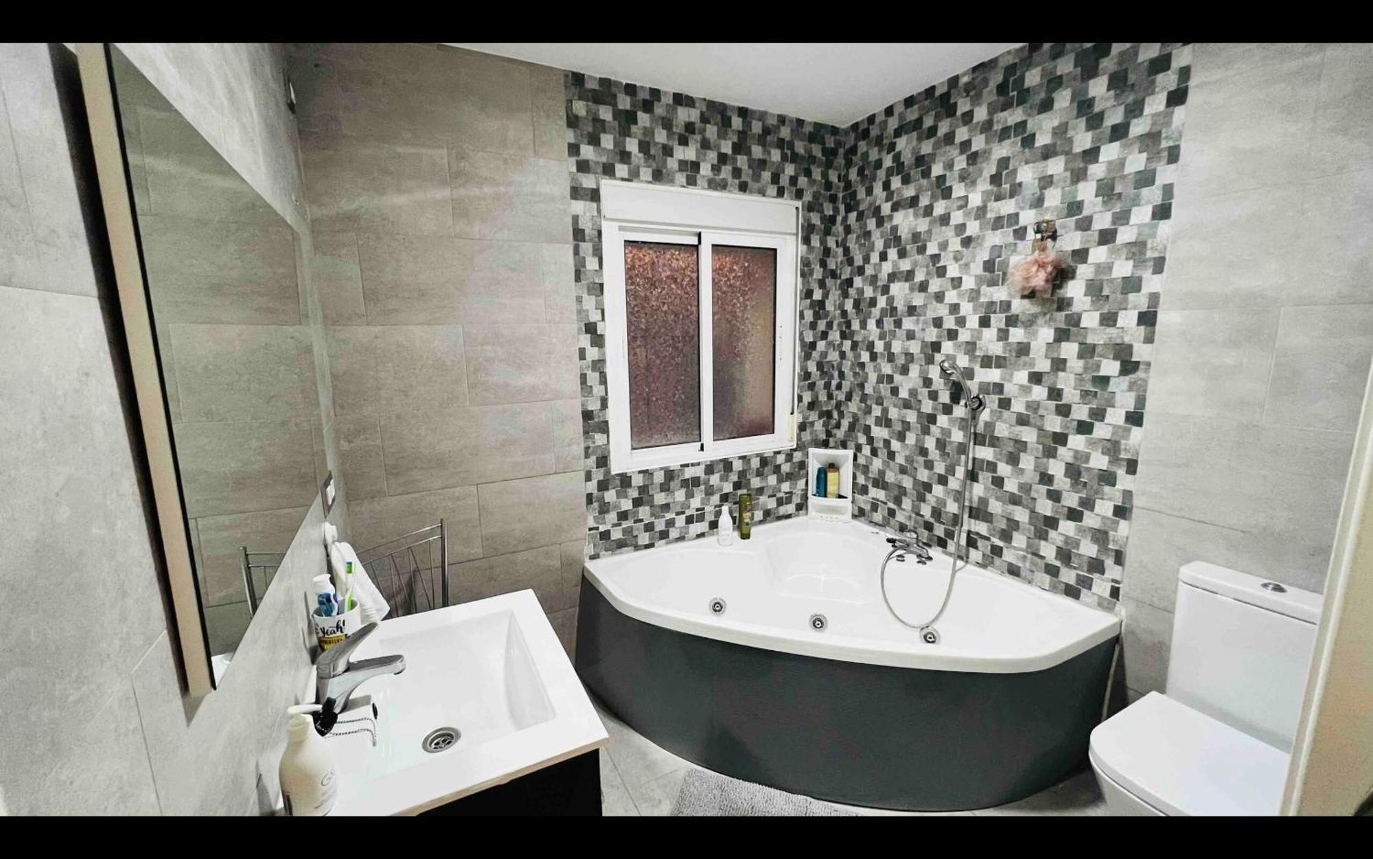 Habitacion Comoda Sevilla Buitenkant foto